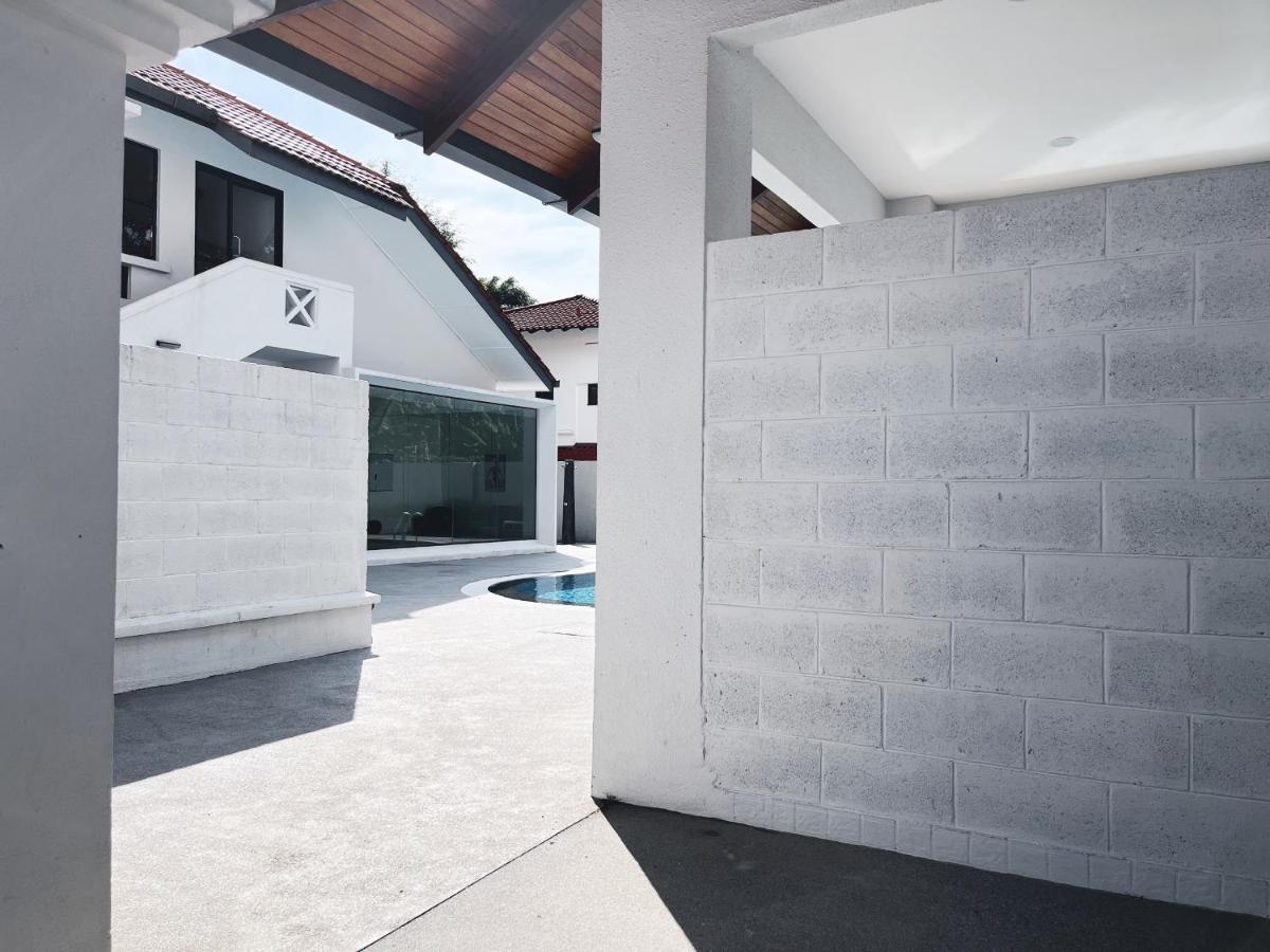 Pangsapuri Atmoods - Ritchie's Pavilion *